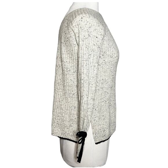 LISA TODD Ribbed Knit Cashmere V-Back Tie Sleeve Sweater Speckled Black & Cream - Picture 2 of 7